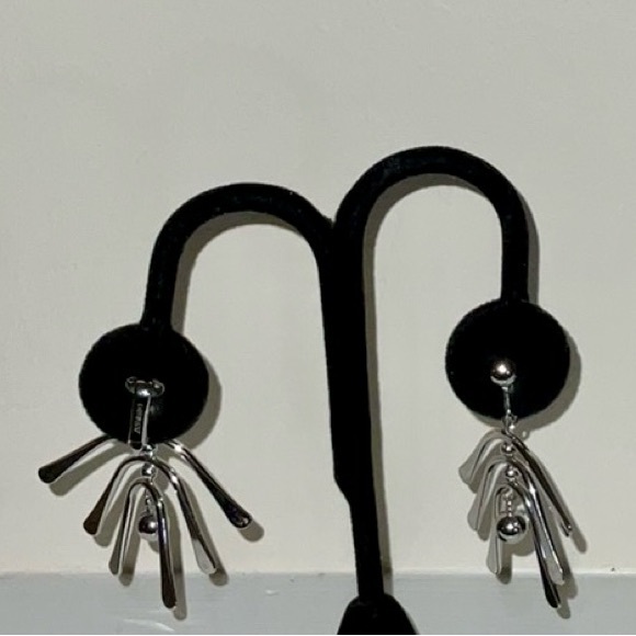 Avon Windchimes 1972 Silver Toned Metal Clip On Earrings Vintage Artistic - Picture 8 of 14